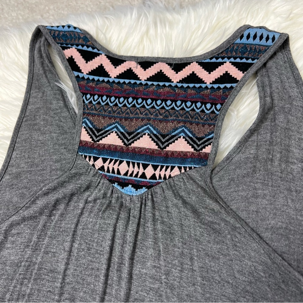 Gray Racerback Geometric Tank Top - Picture 10 of 10